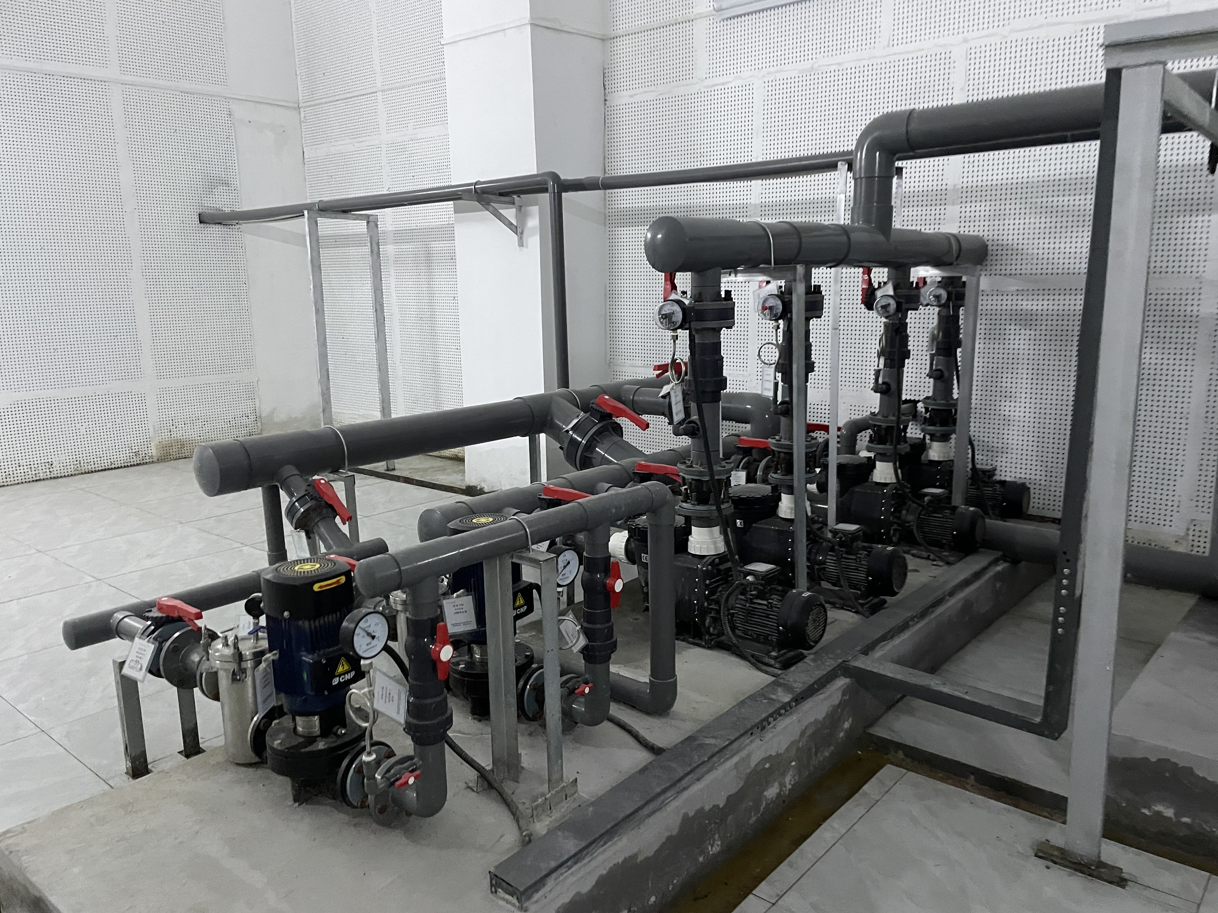 宿迁绿城湖滨四季室内泳池