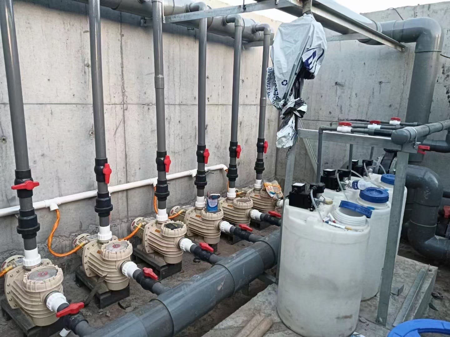 南昌某度假酒店泳池