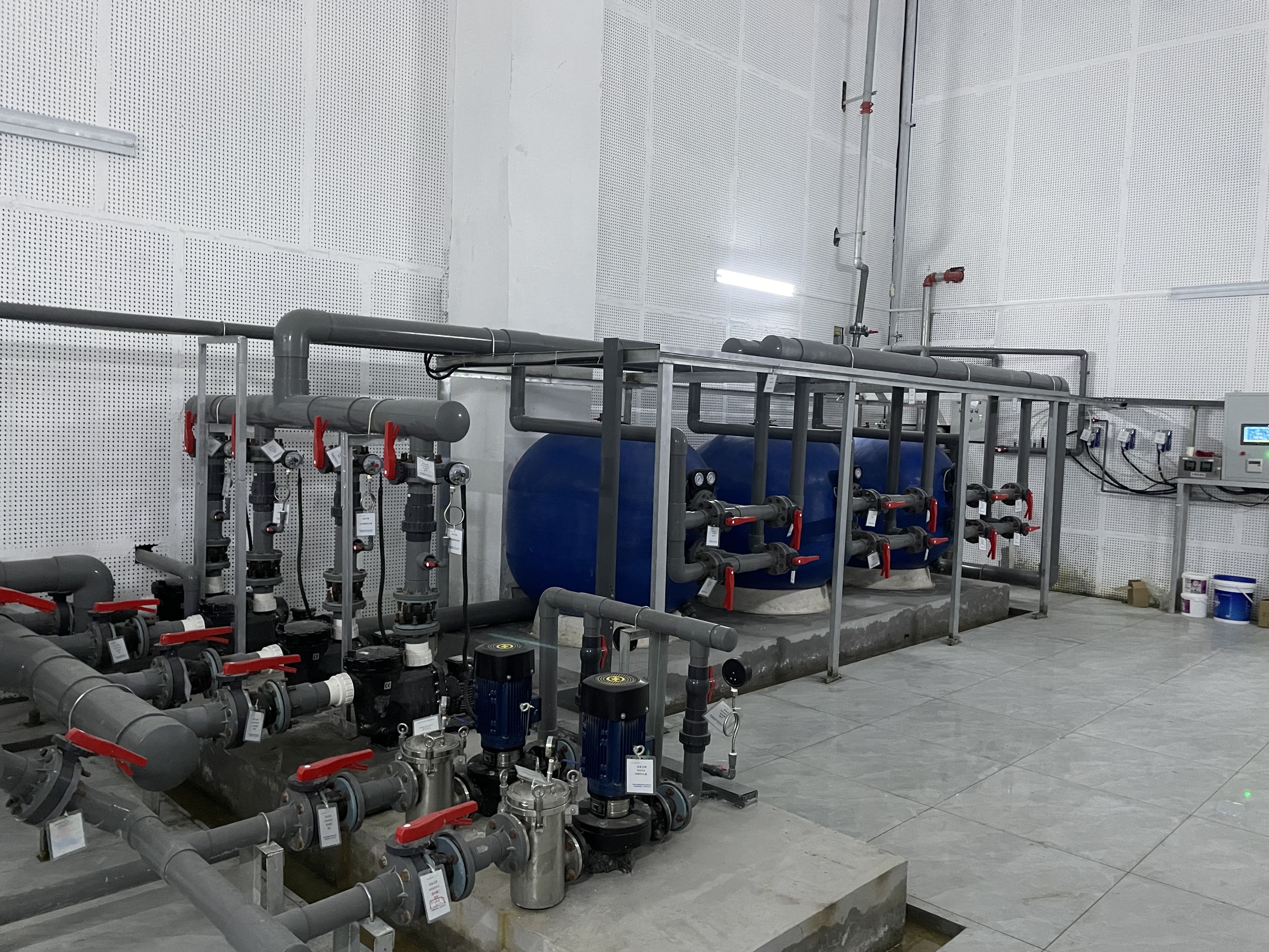 宿迁绿城湖滨四季室内泳池