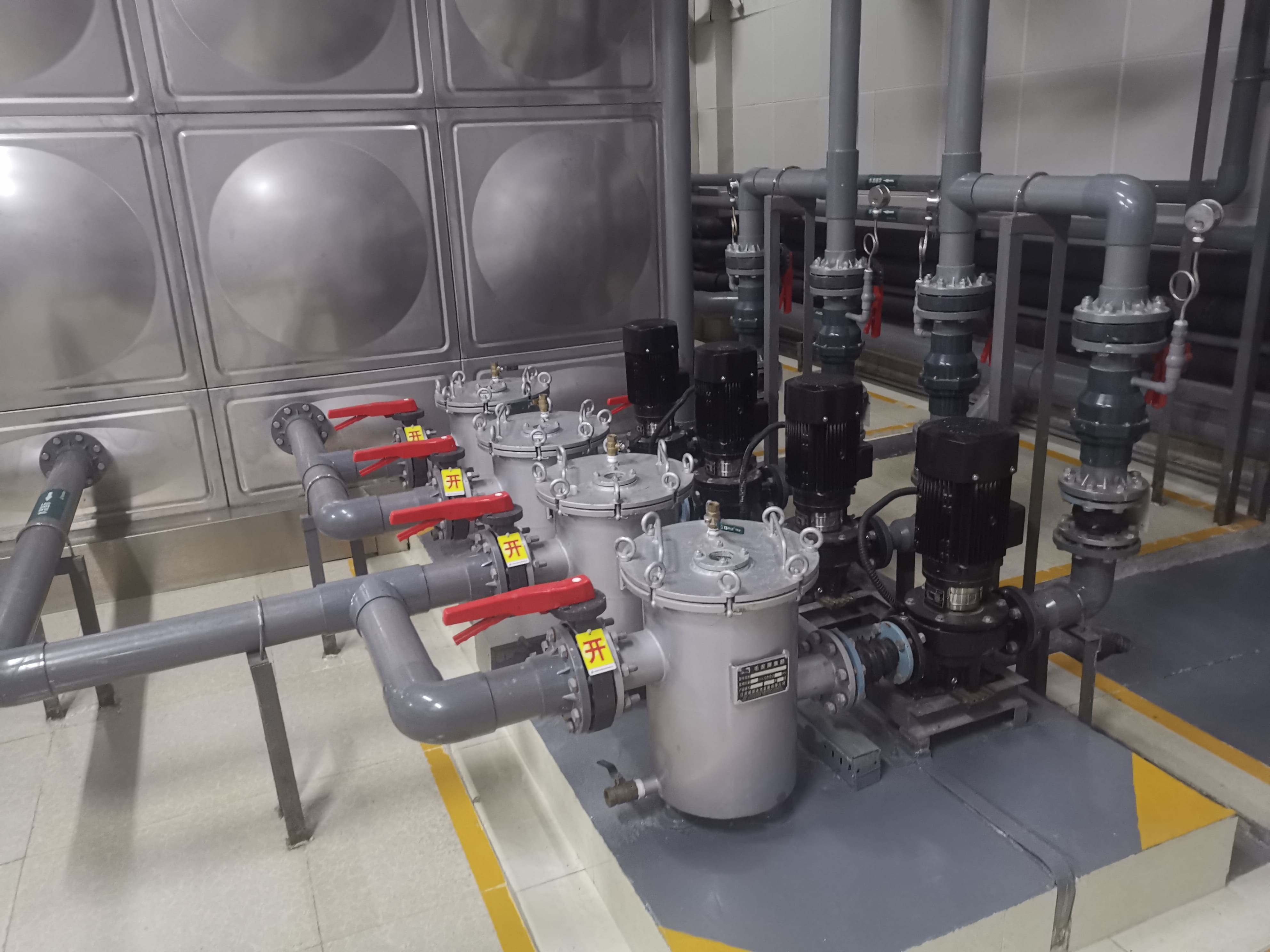 合肥市老年大学室内泳池