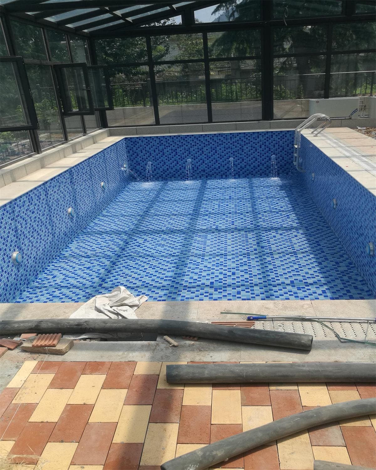 西安国领别墅室内泳池