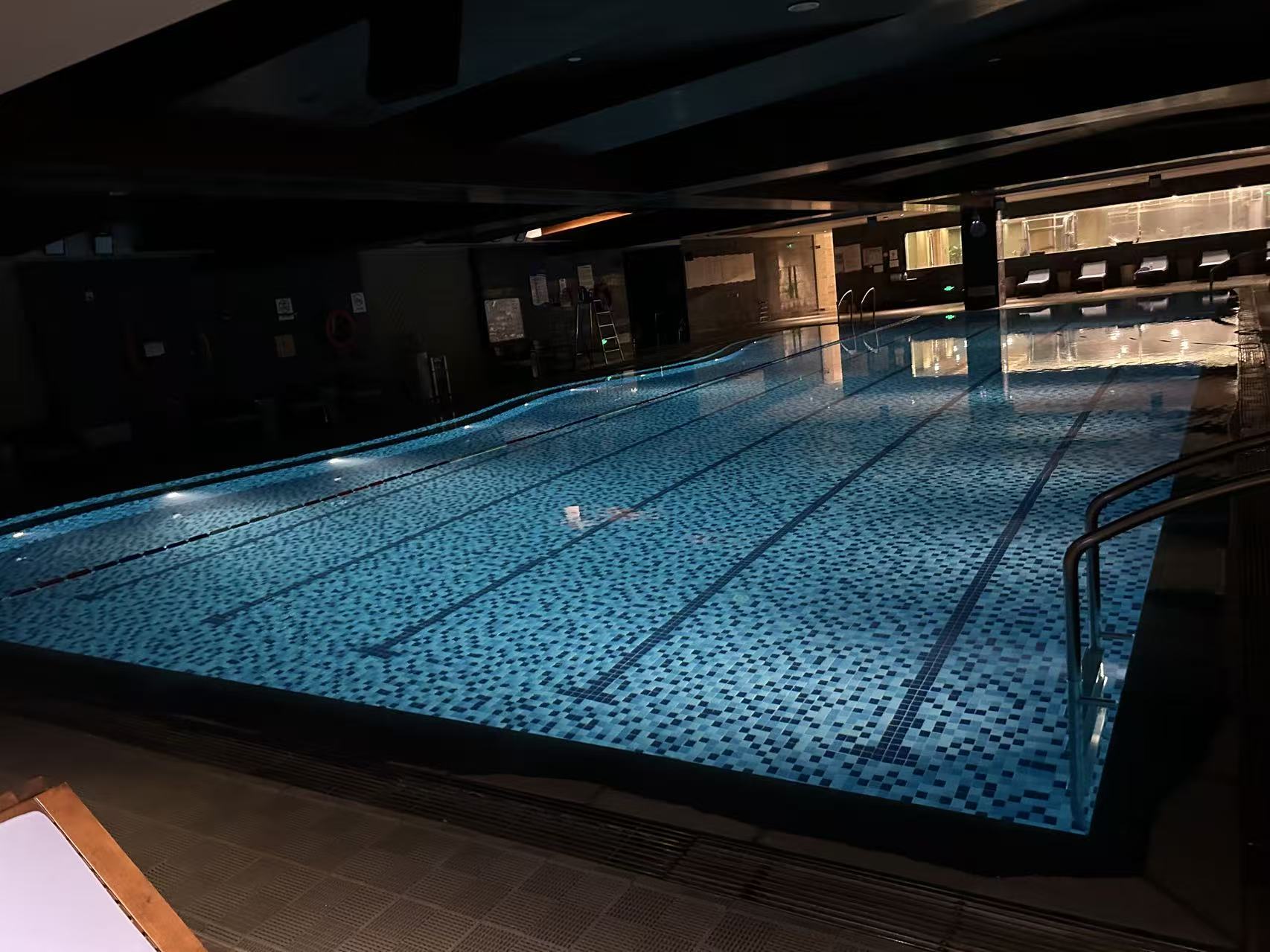 合肥市皇冠大酒店泳池