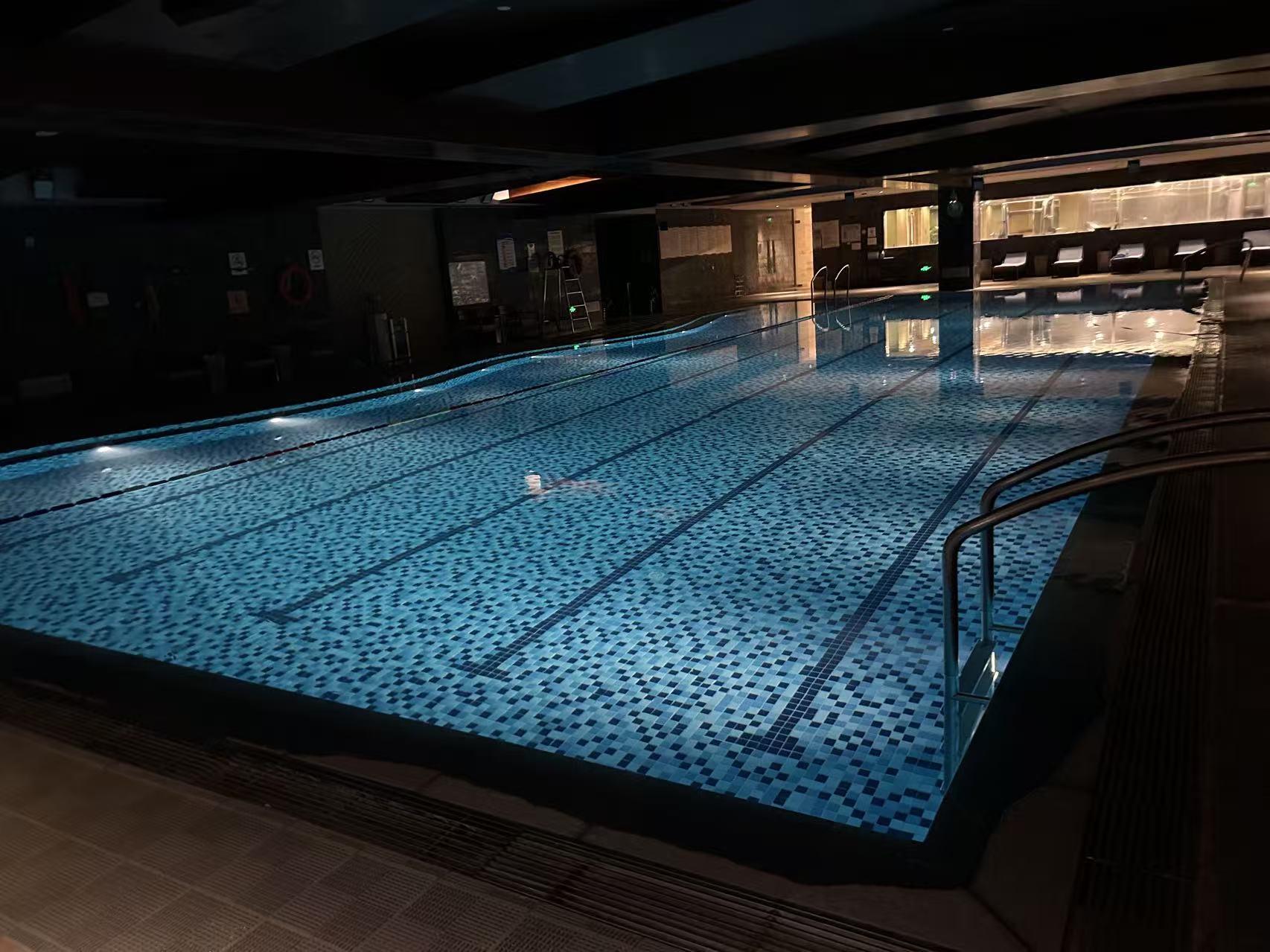 合肥市皇冠大酒店泳池