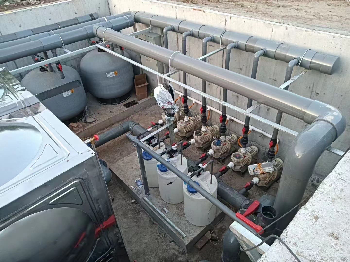 南昌某度假酒店泳池