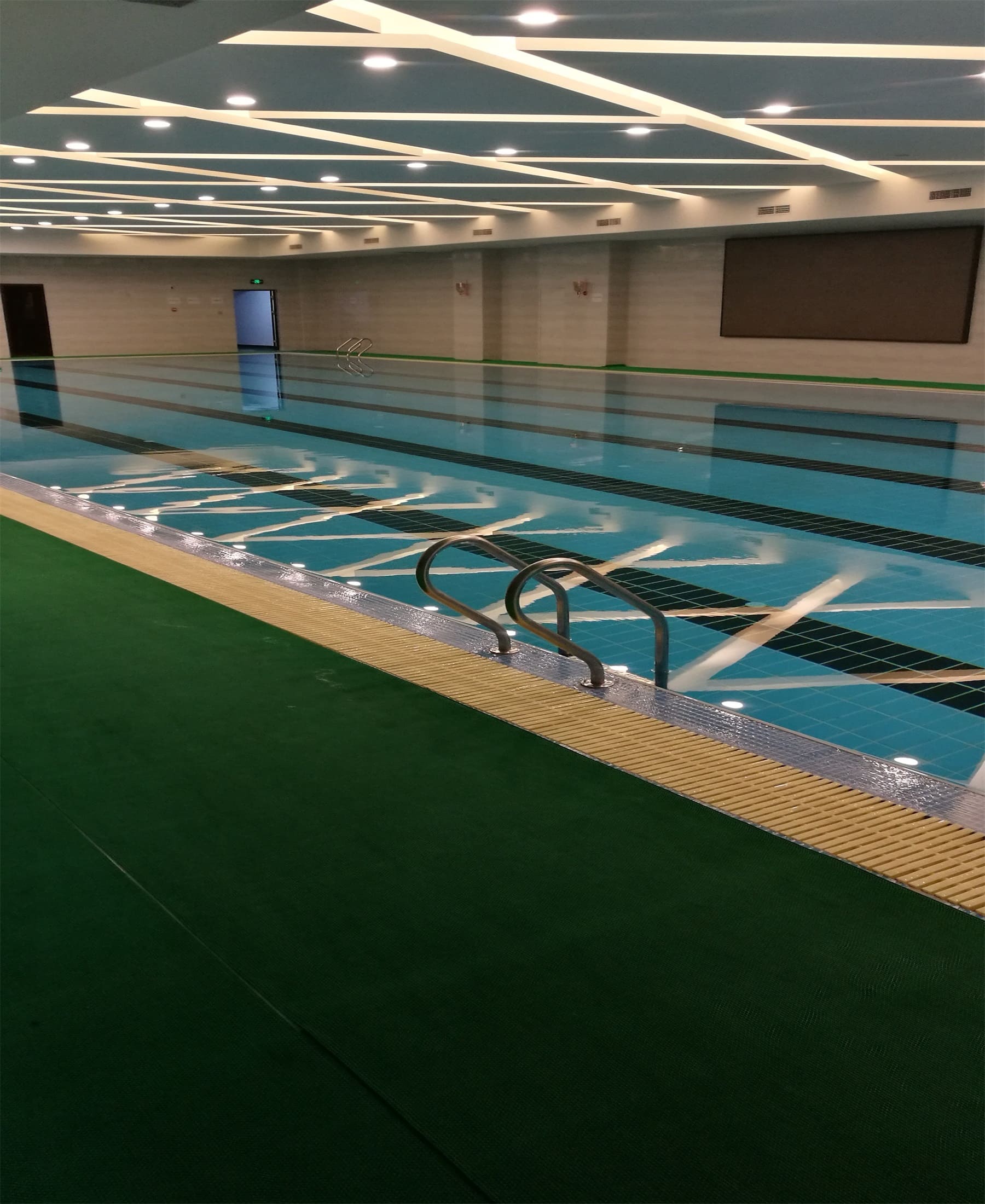 汉中市江南壹号室内泳池