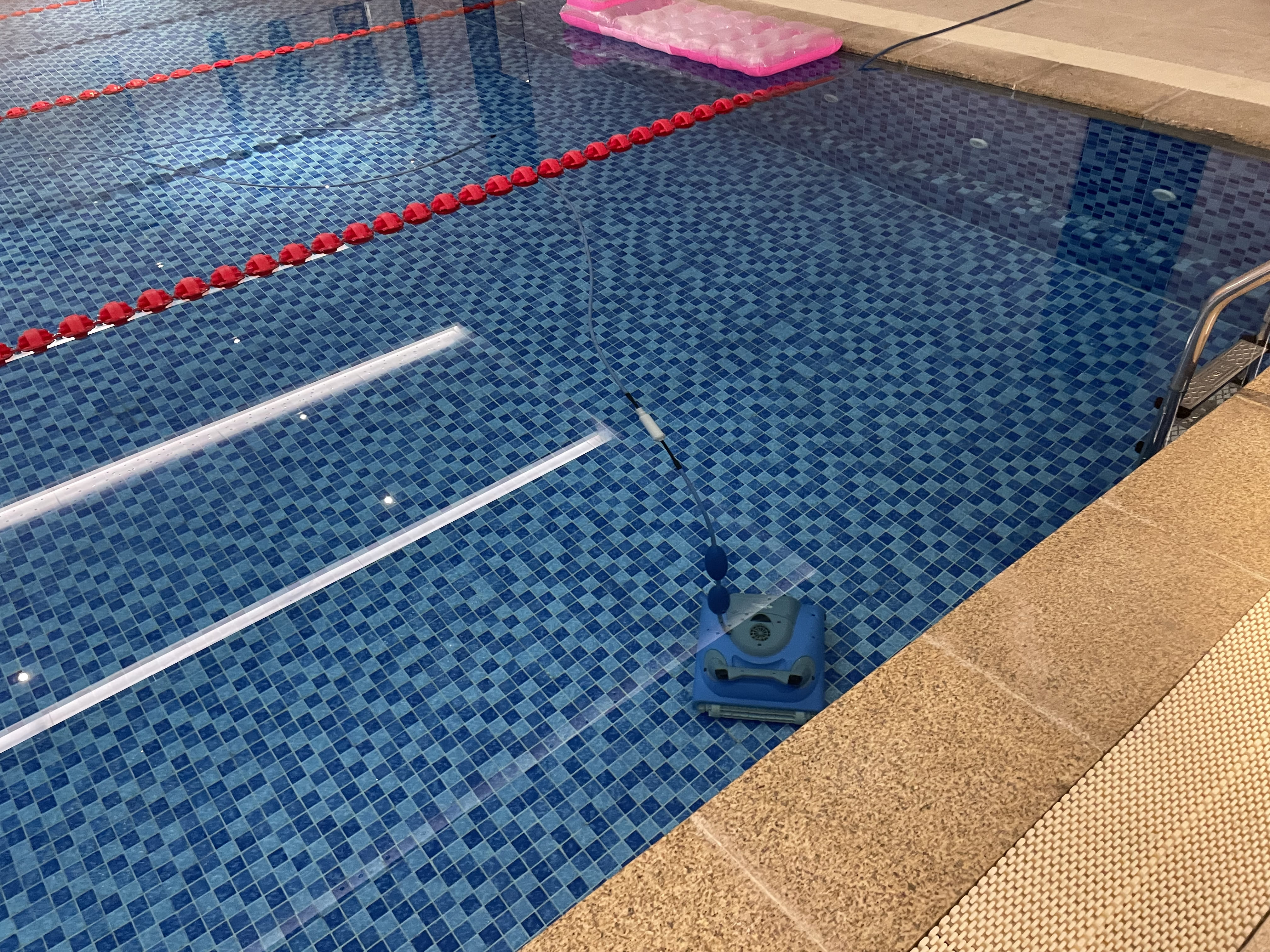 宿迁绿城湖滨四季室内泳池