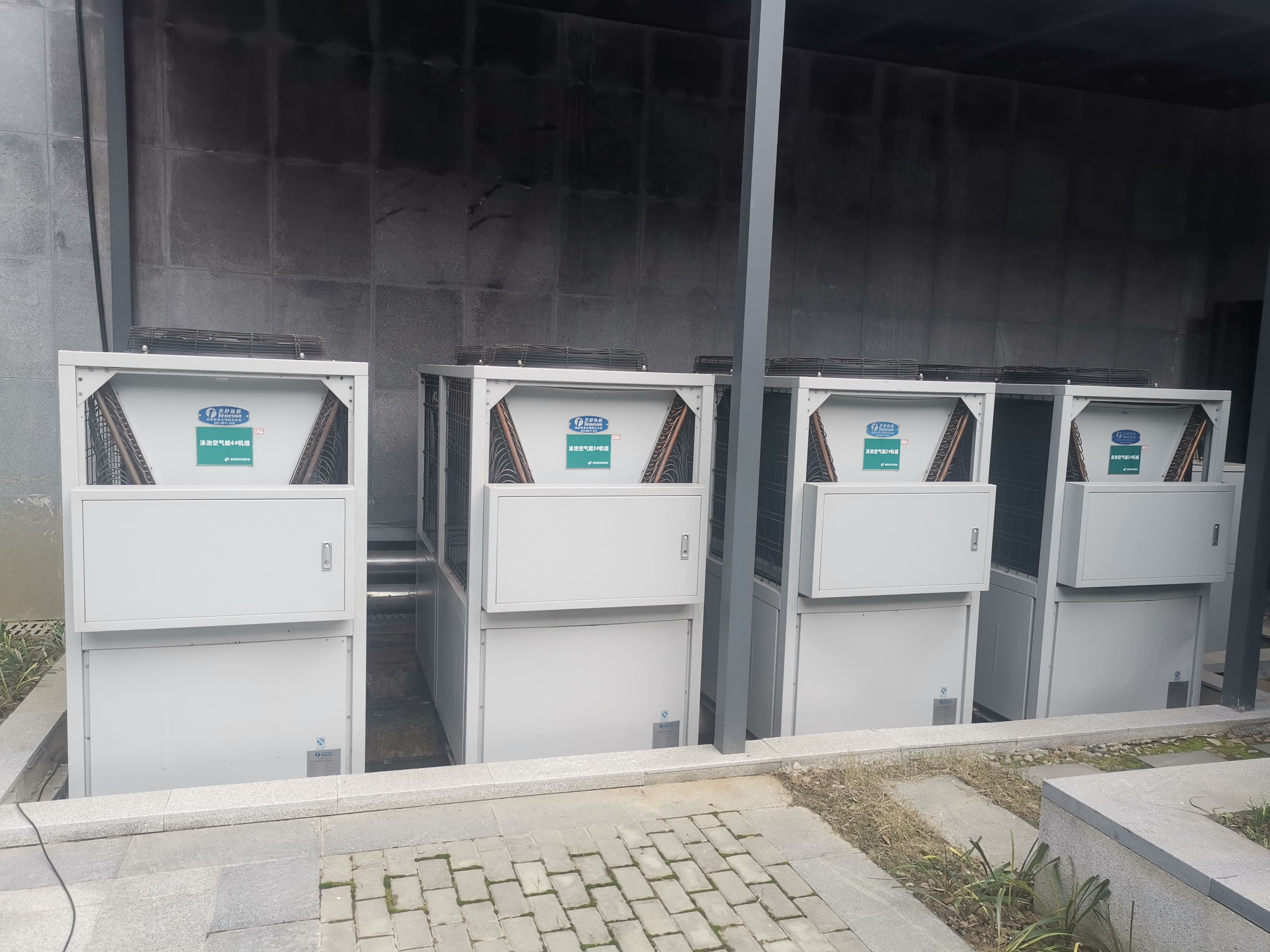 合肥市老年大学室内泳池